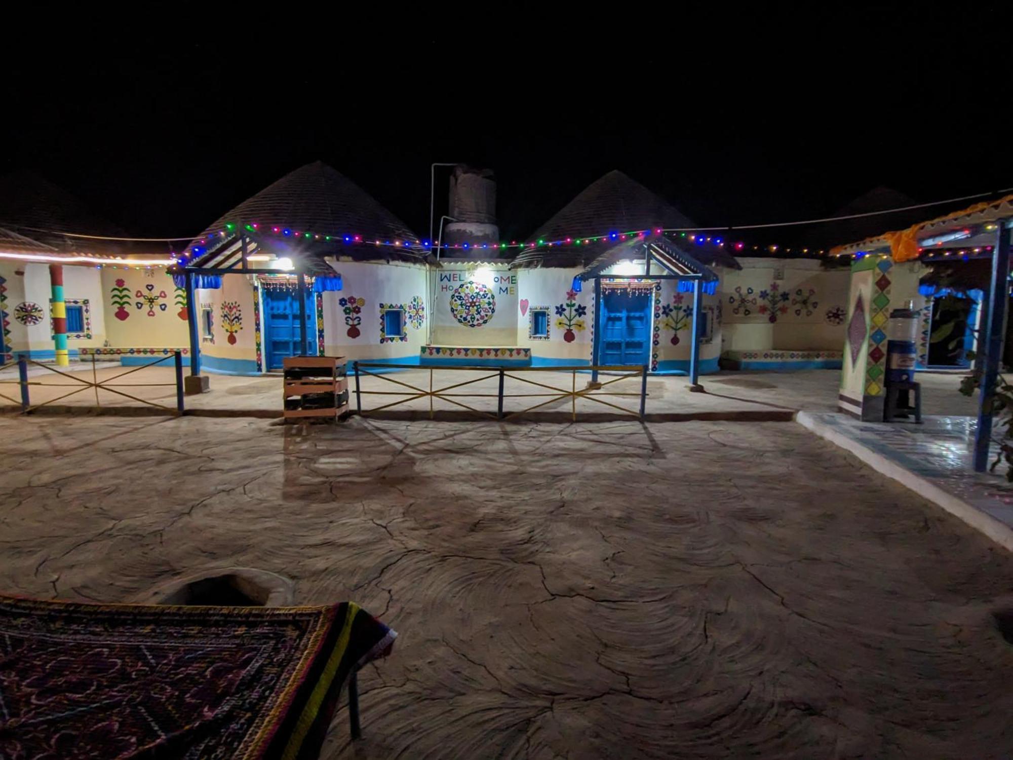 White Land Villagestay Dhordo Zewnętrze zdjęcie