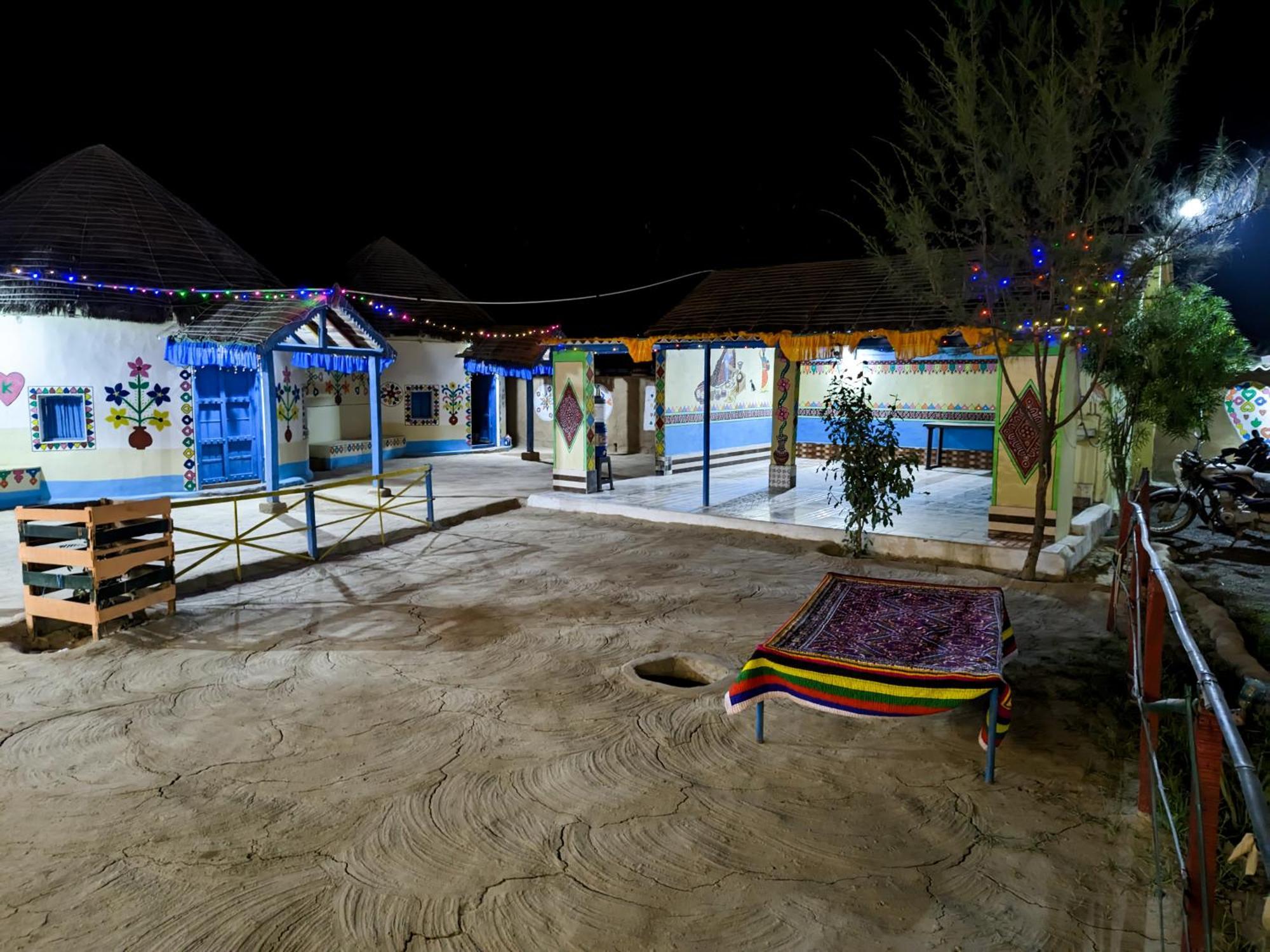 White Land Villagestay Dhordo Zewnętrze zdjęcie